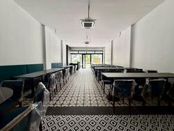 Yio Chu Kang Road (D19), Retail #605899111